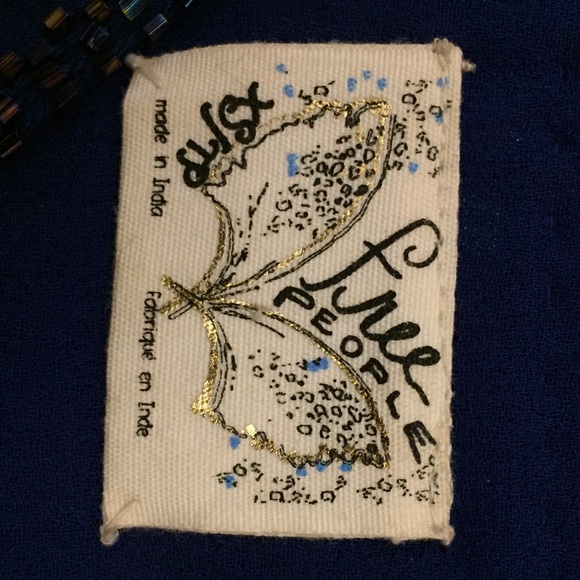 Crop top - Picture 2 of 6